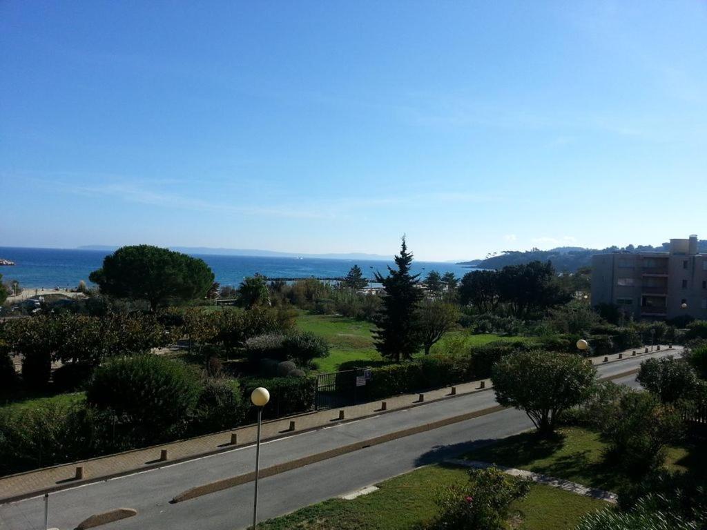 Appartement Bormes-les-Mimosas Extérieur photo